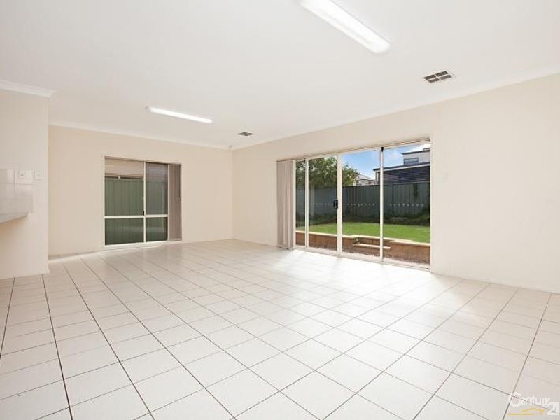 15 Grasswren Way, Mawson Lakes SA 5095