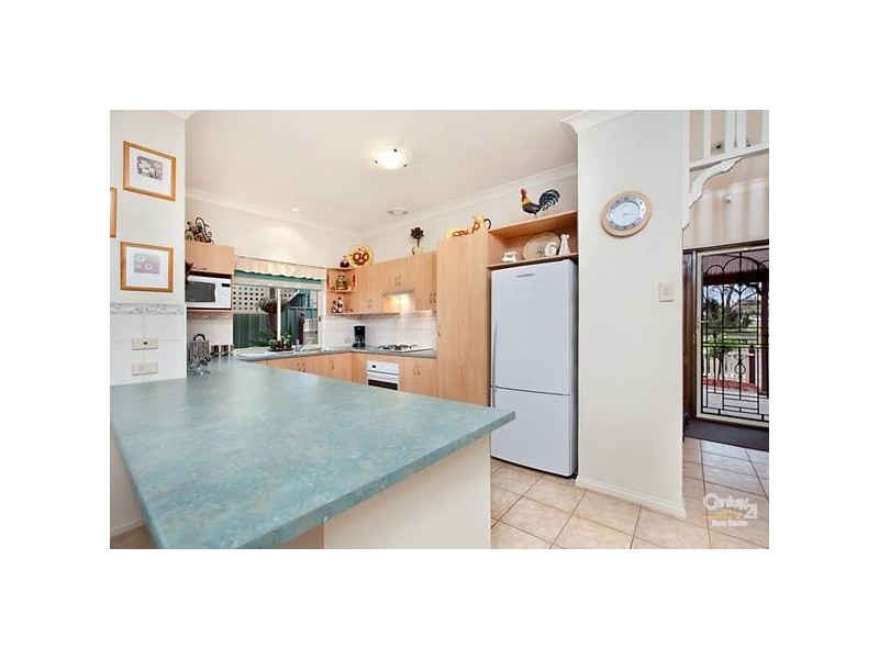 13 Parkdale Crescent, Mawson Lakes SA 5095