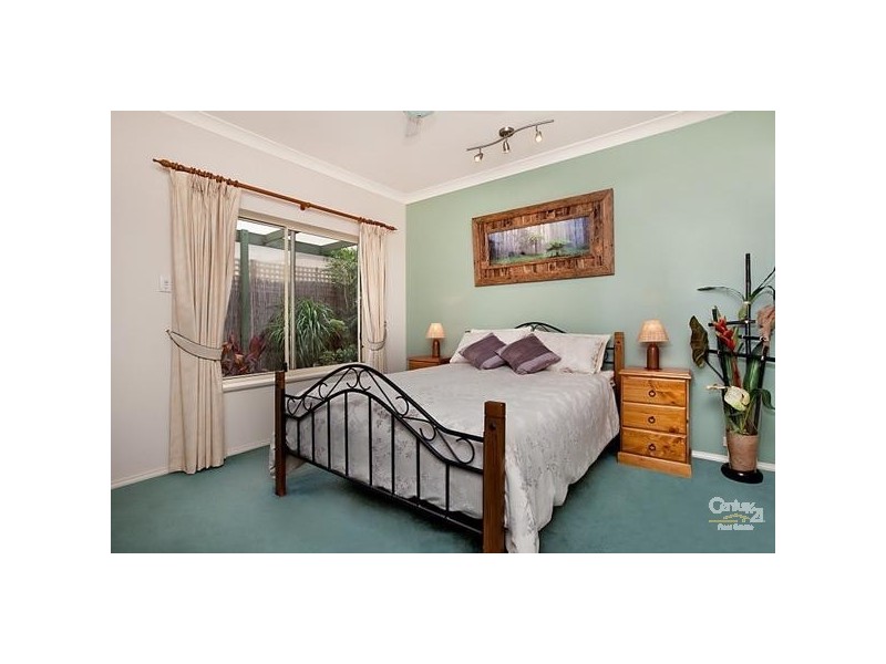 13 Parkdale Crescent, Mawson Lakes SA 5095