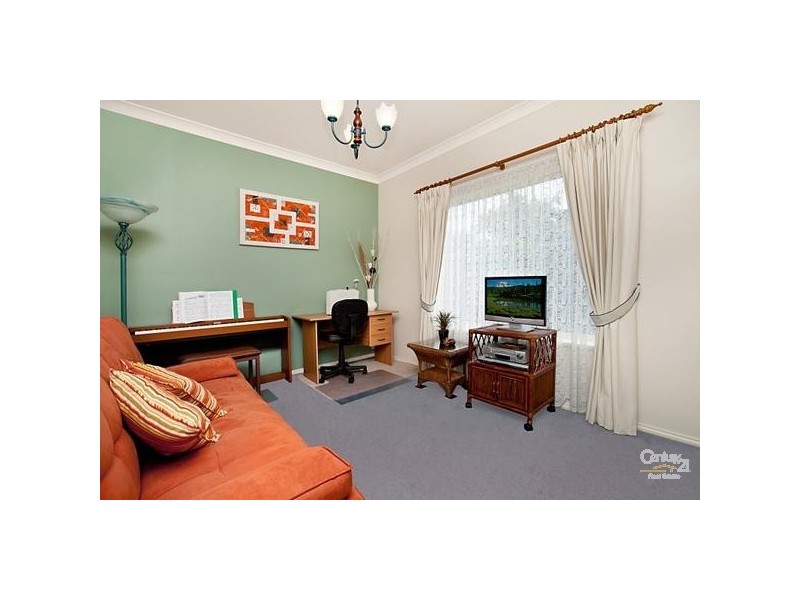 13 Parkdale Crescent, Mawson Lakes SA 5095