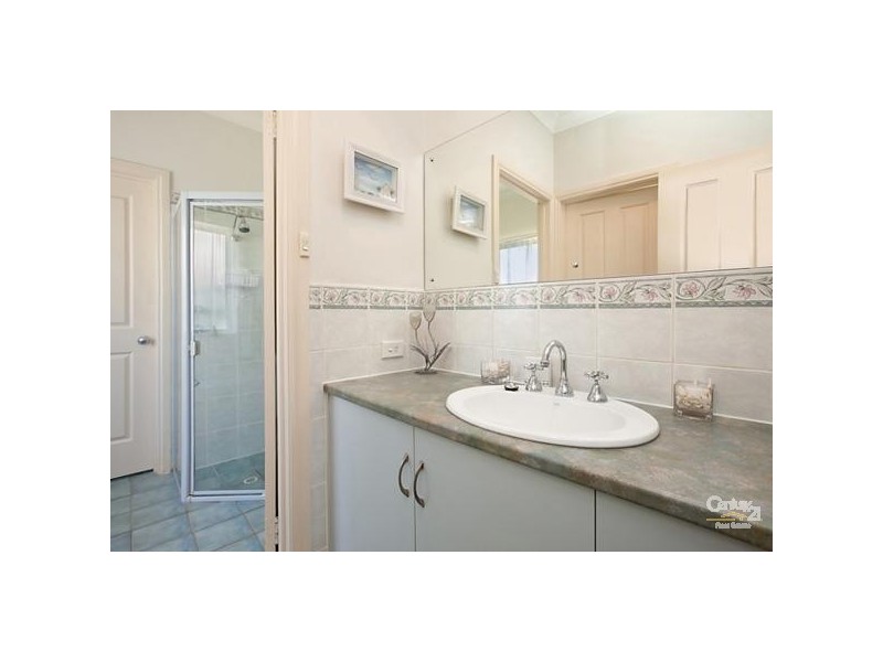 13 Parkdale Crescent, Mawson Lakes SA 5095