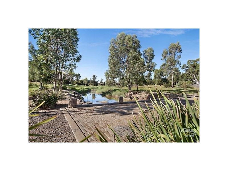 13 Parkdale Crescent, Mawson Lakes SA 5095