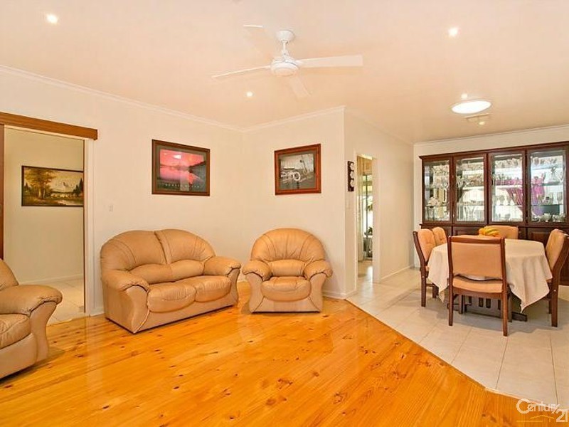 11 St Ives Drive, Parafield Gardens SA 5107