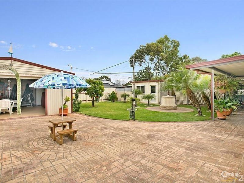 11 St Ives Drive, Parafield Gardens SA 5107