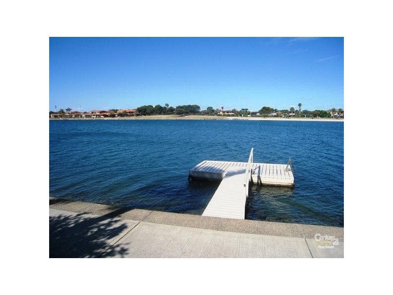 20/74 Military Road, Tennyson SA 5022