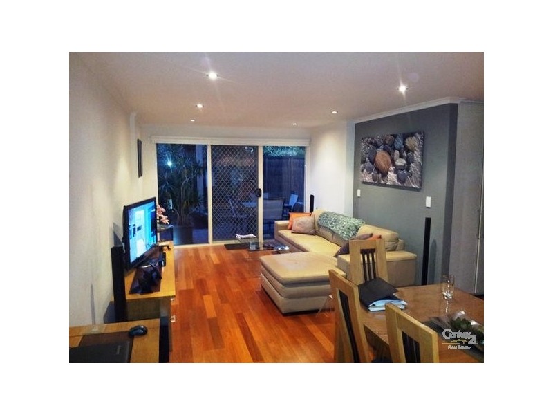 20/74 Military Road, Tennyson SA 5022