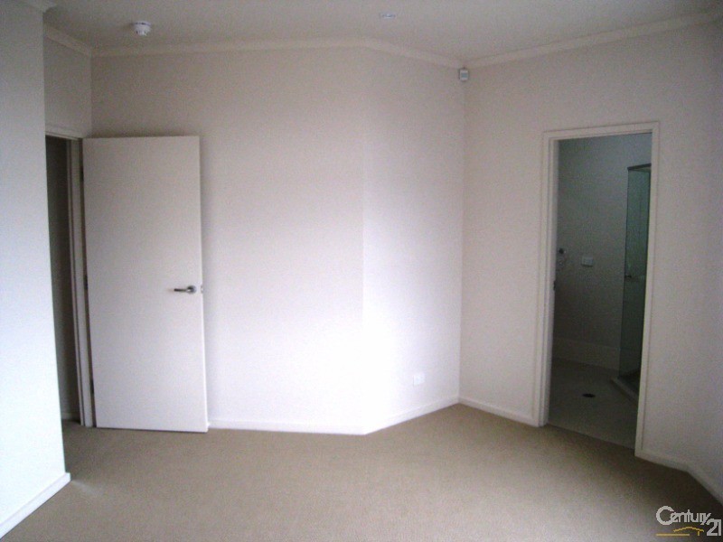 16/27-29 Metro Parade, Mawson Lakes SA 5095