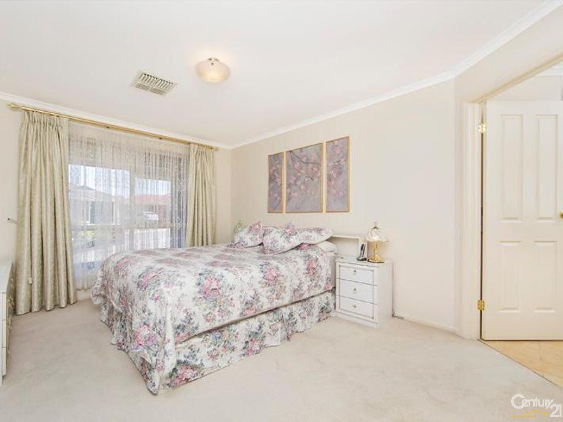 4 Jackaroo Crescent, Walkley Heights SA 5098