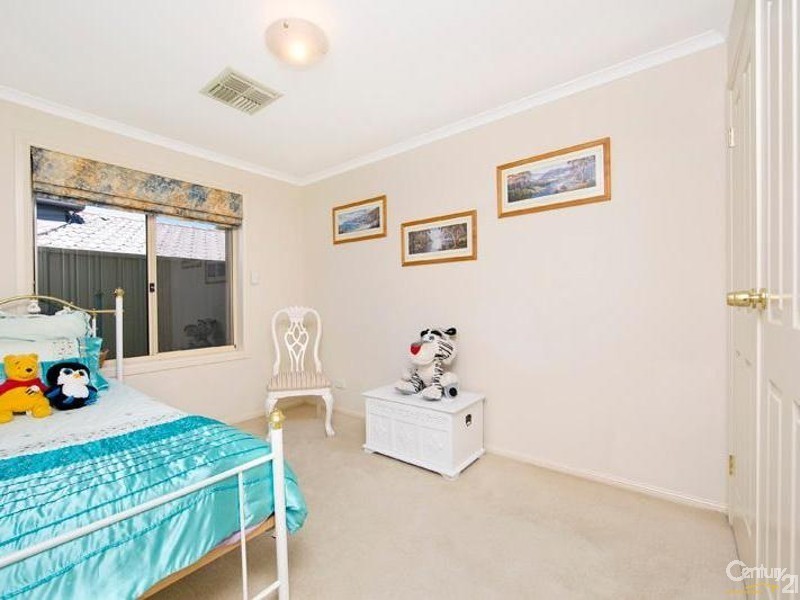4 Jackaroo Crescent, Walkley Heights SA 5098