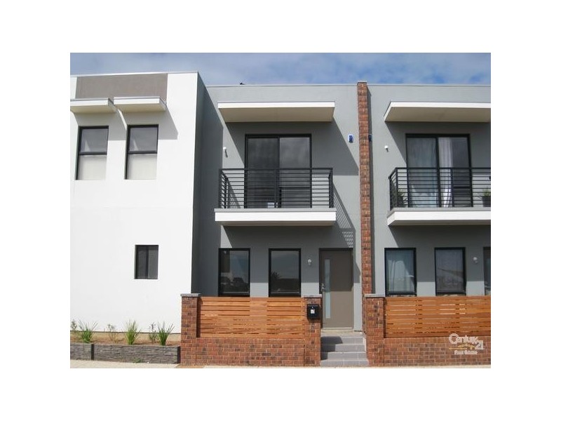 42 Cascades Drive, Mawson Lakes SA 5095