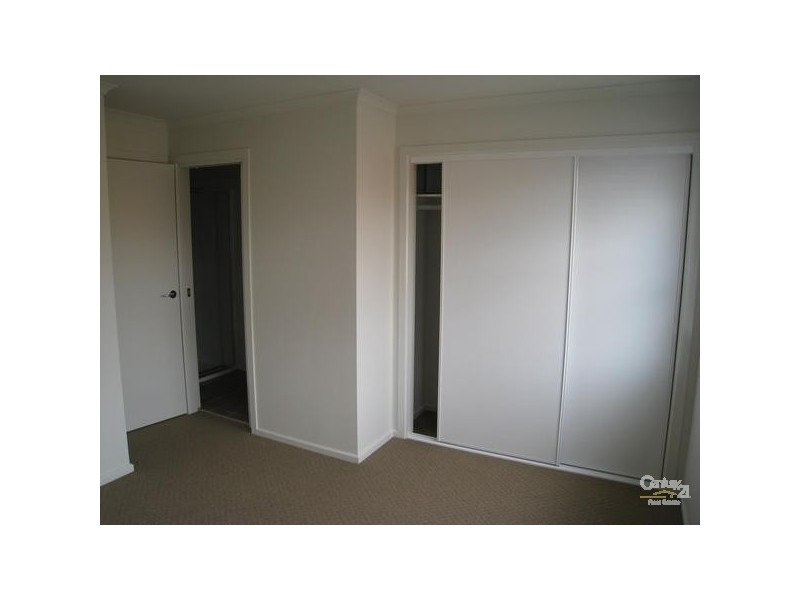 42 Cascades Drive, Mawson Lakes SA 5095