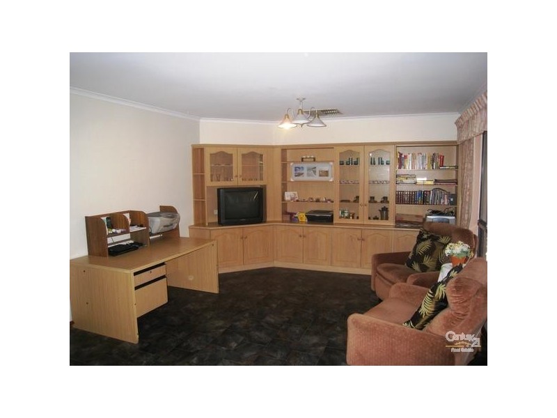 2 Mandarine Avenue, Golden Grove SA 5125