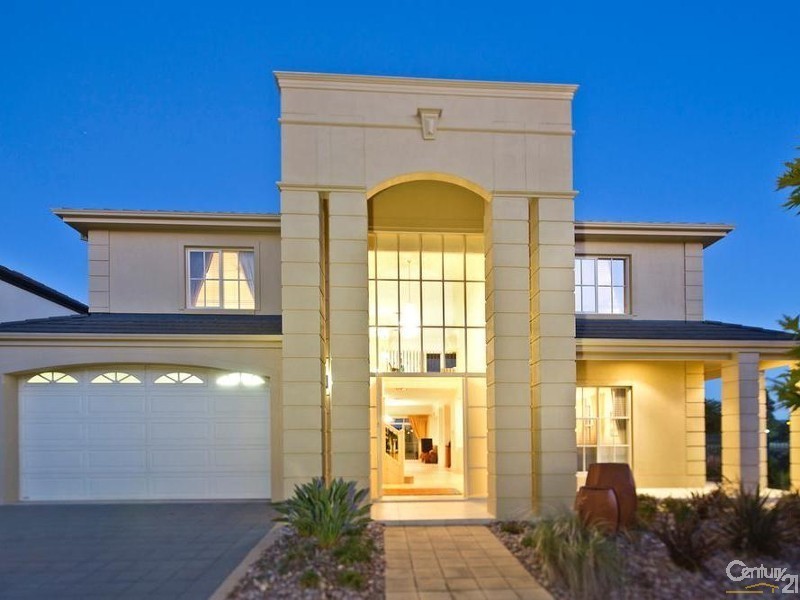 9 McKinlay Court, Mawson Lakes SA 5095