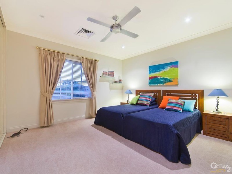 9 McKinlay Court, Mawson Lakes SA 5095