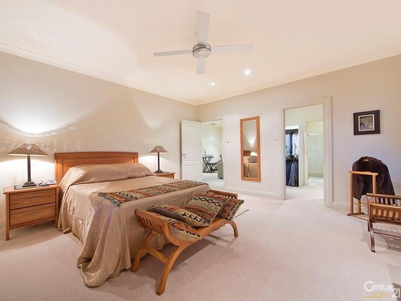 9 McKinlay Court, Mawson Lakes SA 5095