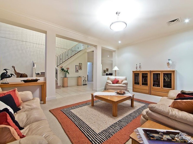 9 McKinlay Court, Mawson Lakes SA 5095