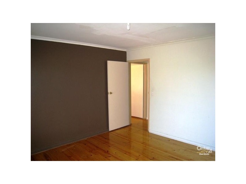 5 Dunne Crescent, Salisbury East SA 5109