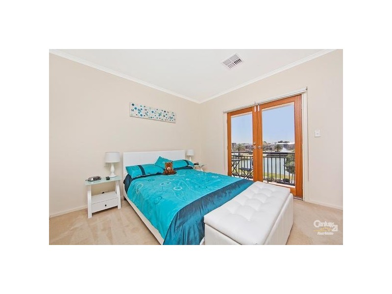 14 Santorini Walk, Mawson Lakes SA 5095