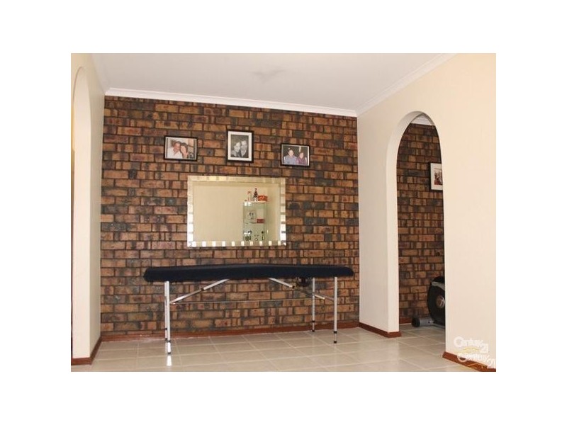 6 Robert Court, Salisbury SA 5108