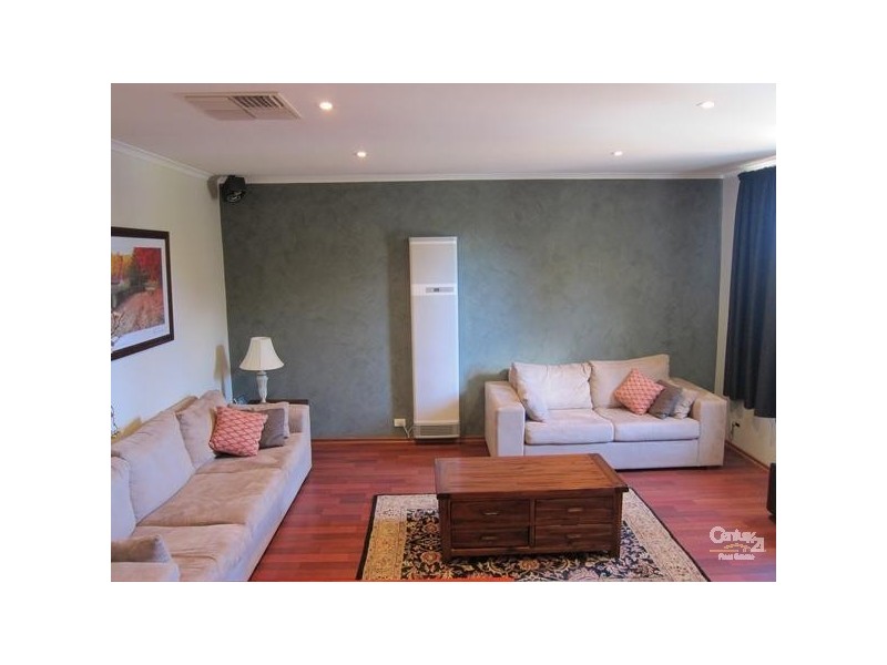 15 Gollop Crescent, Redwood Park SA 5097