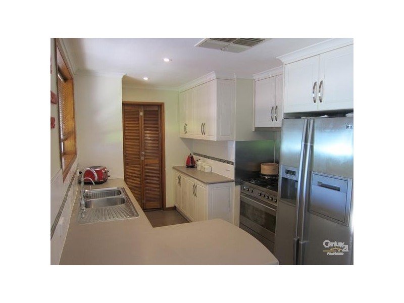 15 Gollop Crescent, Redwood Park SA 5097