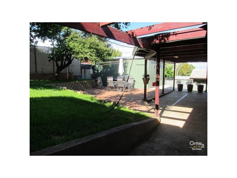 15 Gollop Crescent, Redwood Park SA 5097