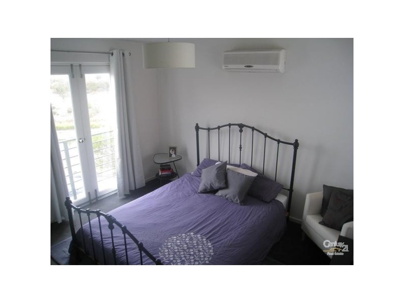 7 Harbour Lane, Mawson Lakes SA 5095