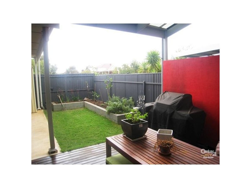 7 Harbour Lane, Mawson Lakes SA 5095