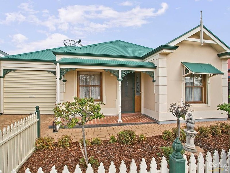 4 Blue Wren Circuit, Mawson Lakes SA 5095