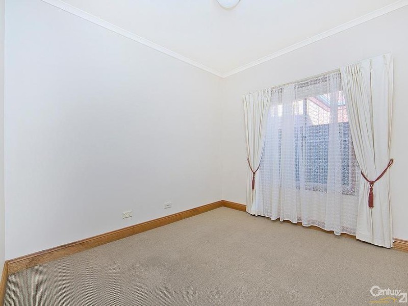 4 Blue Wren Circuit, Mawson Lakes SA 5095
