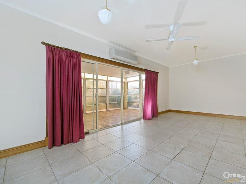 4 Blue Wren Circuit, Mawson Lakes SA 5095