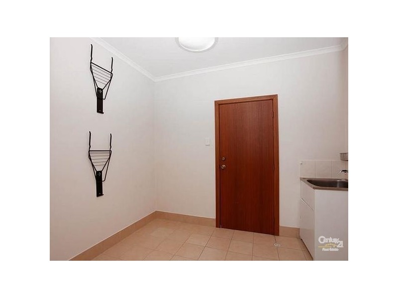 17 Maple Circuit, Mawson Lakes SA 5095