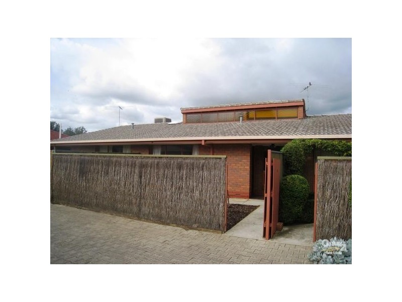 4/7 Iona Street, Broadview SA 5083