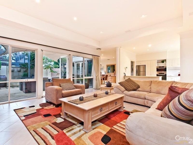 5 Peninsula Drive, Mawson Lakes SA 5095