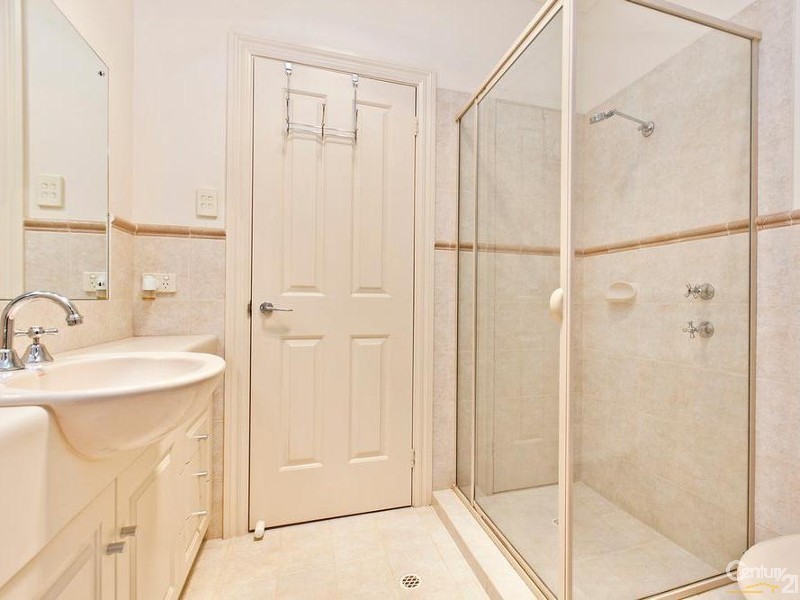 5 Peninsula Drive, Mawson Lakes SA 5095