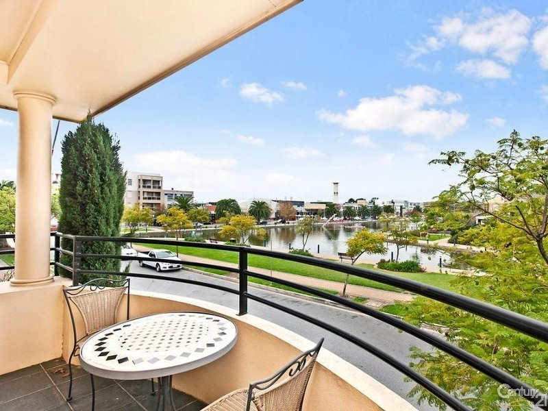 5 Peninsula Drive, Mawson Lakes SA 5095