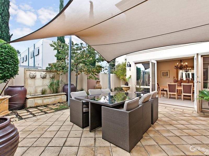 5 Peninsula Drive, Mawson Lakes SA 5095