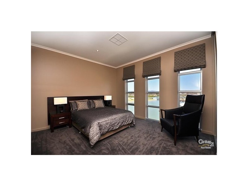 54 Isla Circuit, Mawson Lakes SA 5095