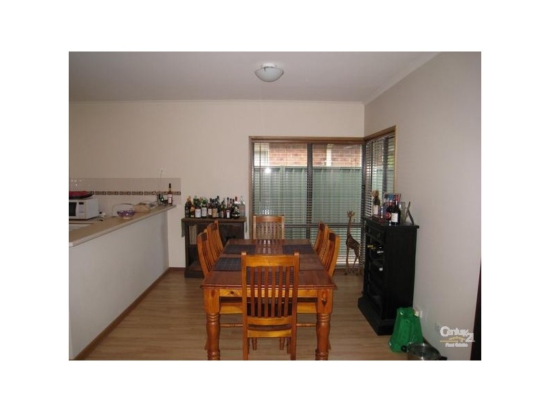 25 Beechwood Avenue, Mawson Lakes SA 5095