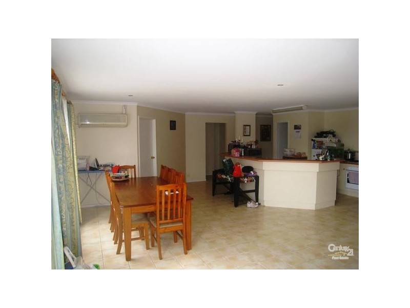 19 Thiele Crescent, Evanston Park SA 5116