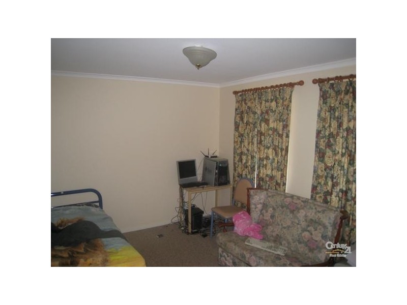 19 Thiele Crescent, Evanston Park SA 5116