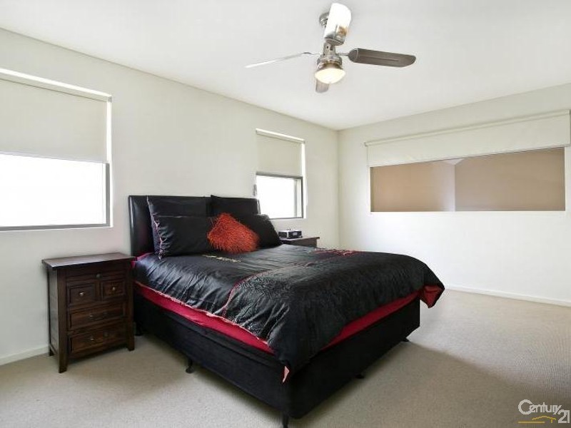 3 Hurtle Parade, Mawson Lakes SA 5095