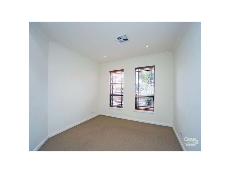 13a Hillsea Avenue, Clearview SA 5085