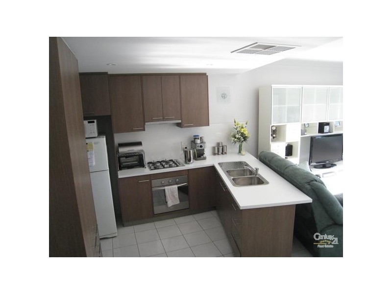 13 Santorini Walk, Mawson Lakes SA 5095