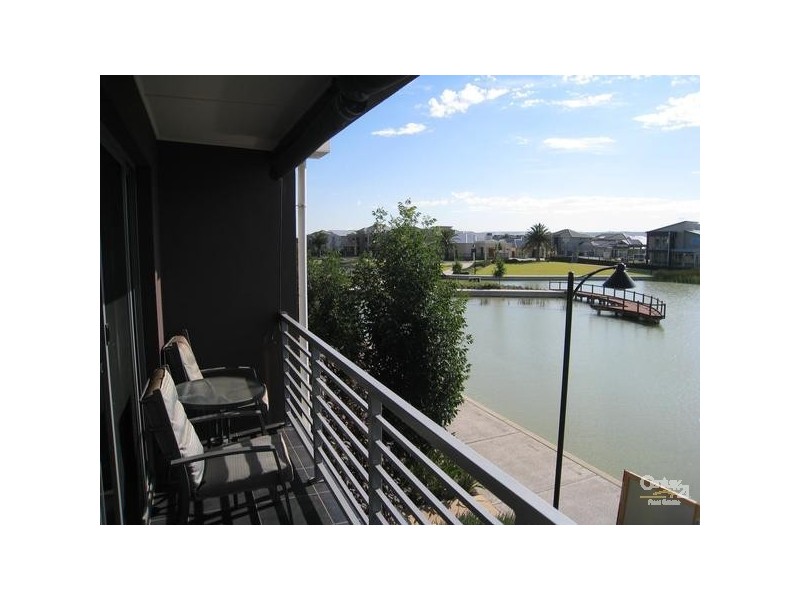 13 Santorini Walk, Mawson Lakes SA 5095