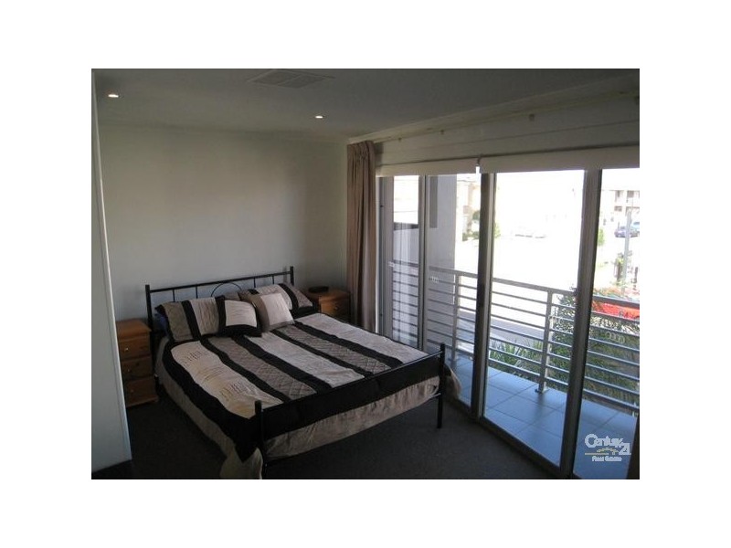 13 Santorini Walk, Mawson Lakes SA 5095