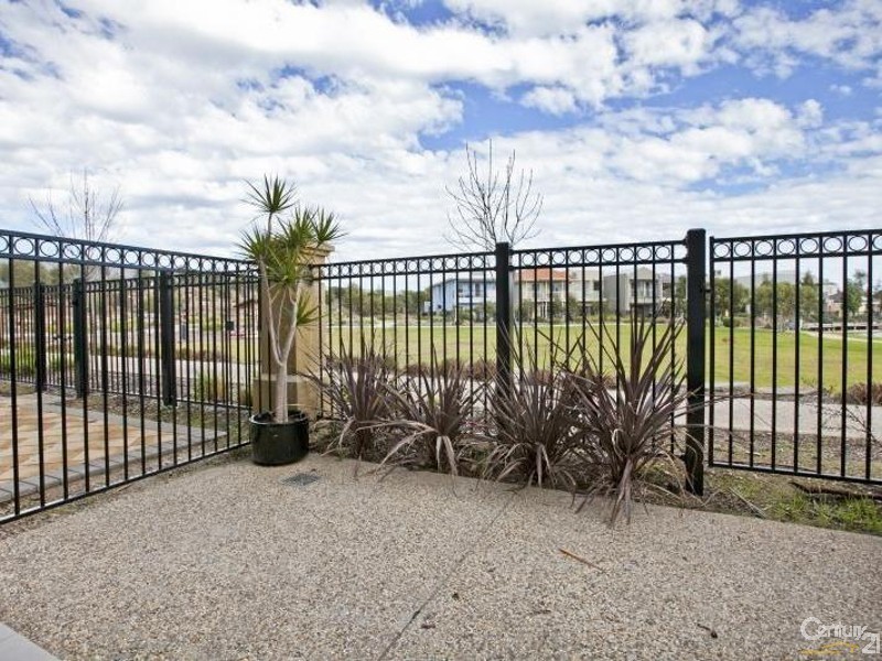 11 MacMillan Avenue, Mawson Lakes SA 5095