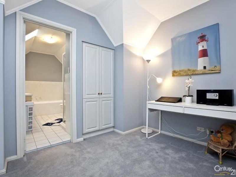 4 Rokewood Circuit, Golden Grove SA 5125