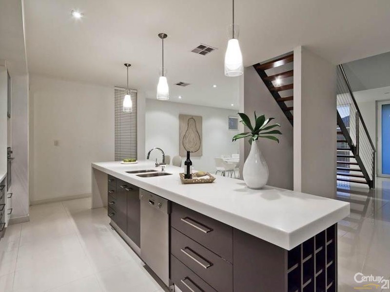 17 The Drive, Mawson Lakes SA 5095