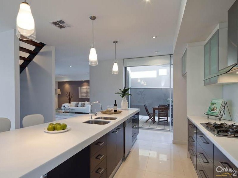 17 The Drive, Mawson Lakes SA 5095